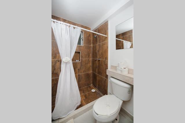 Aqua Terra - Quiet Condo For 4 بلايا ديل كارمن المظهر الخارجي الصورة